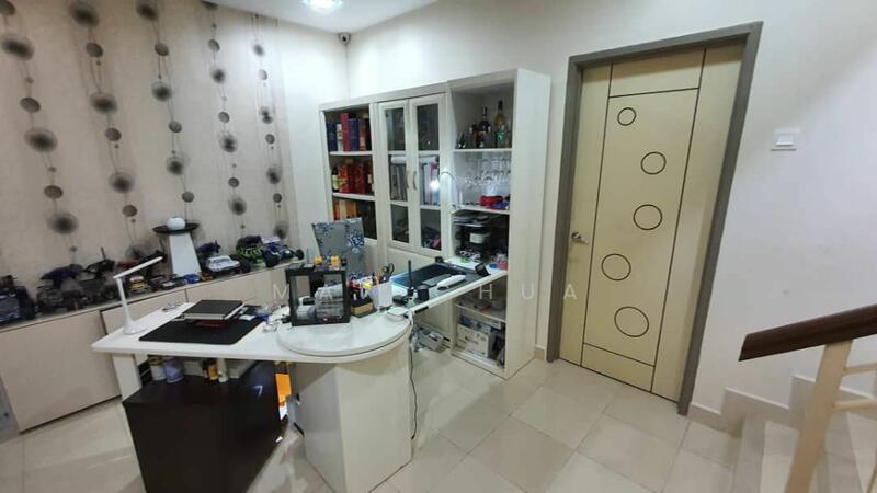 Untuk Dijual - 3-storey Terraced House at Taman Impian Indah