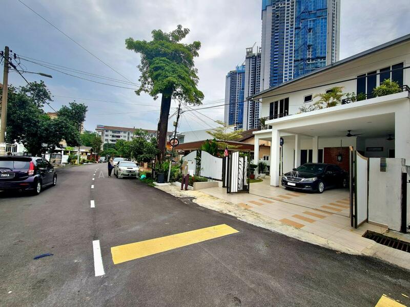 Untuk Dijual - Taman Keramat (AU2)