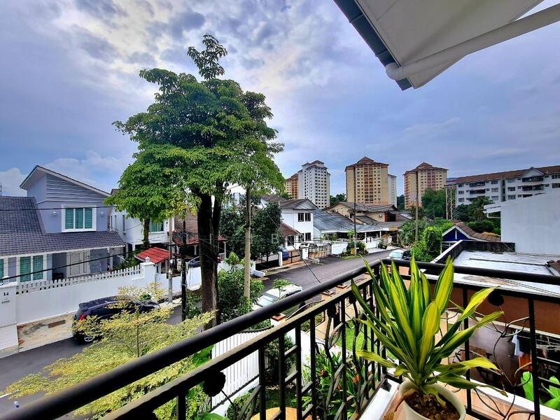 Untuk Dijual - Taman Keramat (AU2)
