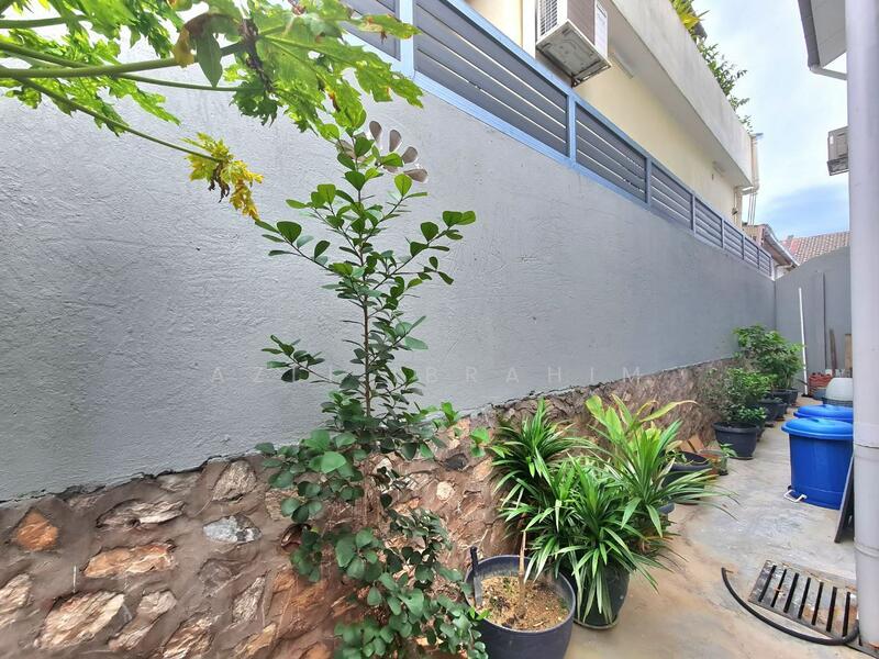 Untuk Dijual - Taman Keramat (AU2)