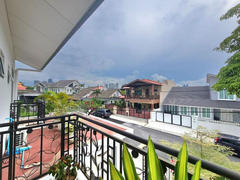 Untuk Dijual - Taman Keramat (AU2)