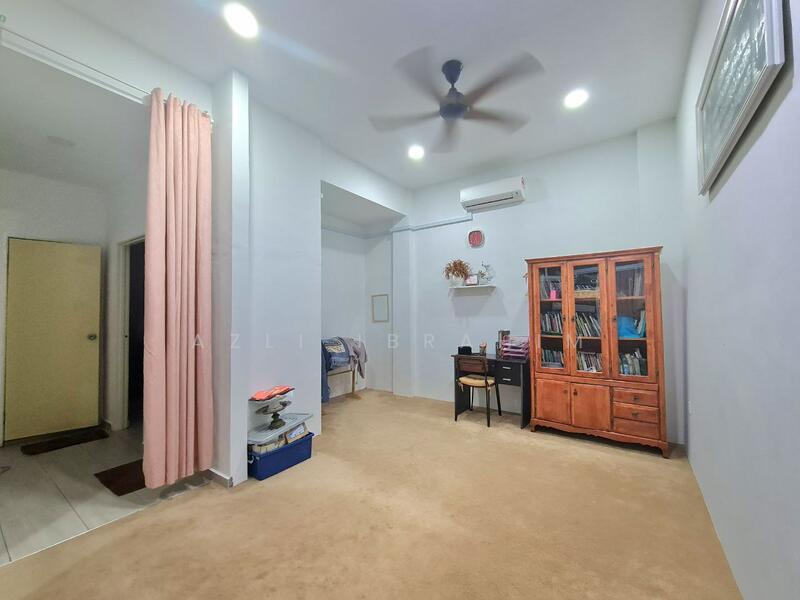 Untuk Dijual - Taman Keramat (AU2)