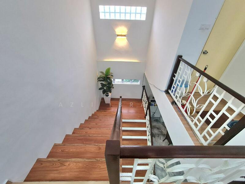 Untuk Dijual - Taman Keramat (AU2)