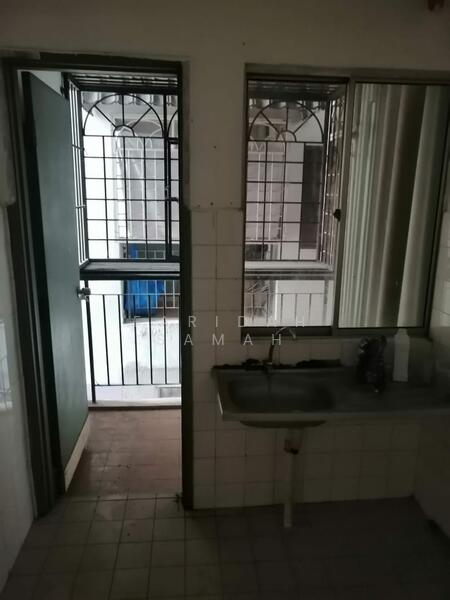 Untuk Disewa - Pangsapuri Senja