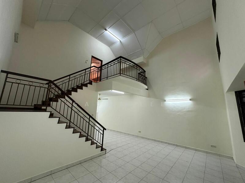 For Sale - 1.5-storey Terraced House at Taman Pelangi Indah