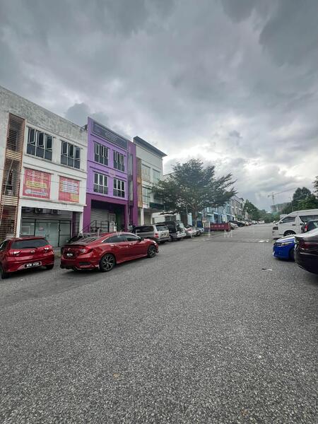 For Sale - Tun Hussein Onn, Taman Sutera, 3 Storey Shop, Full Tenanted, ROI 5%, Face Main Road