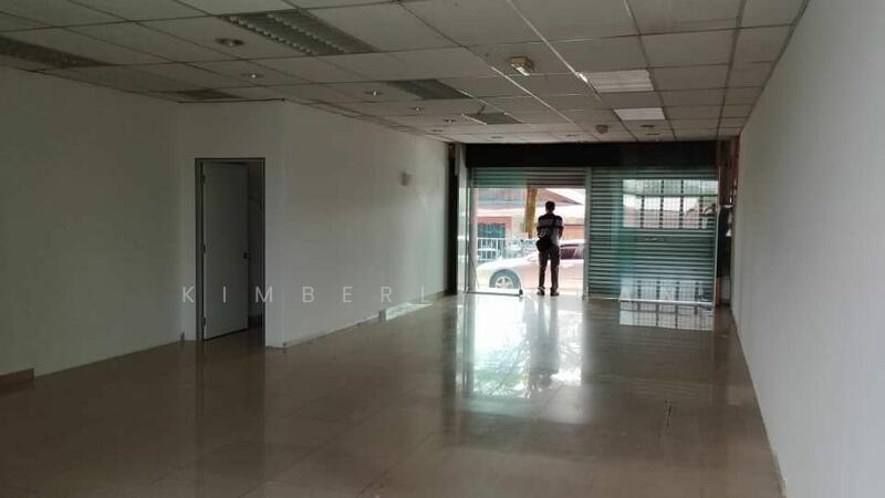For Rent - Shop at Taman Universiti Indah