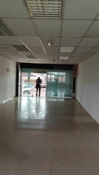 For Rent - Shop at Taman Universiti Indah