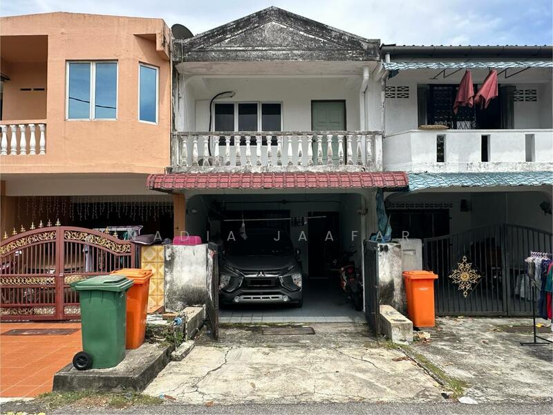 For Sale - HOT UNIT Double Storey Terrace Kampung Melayu Ampang Near LRT