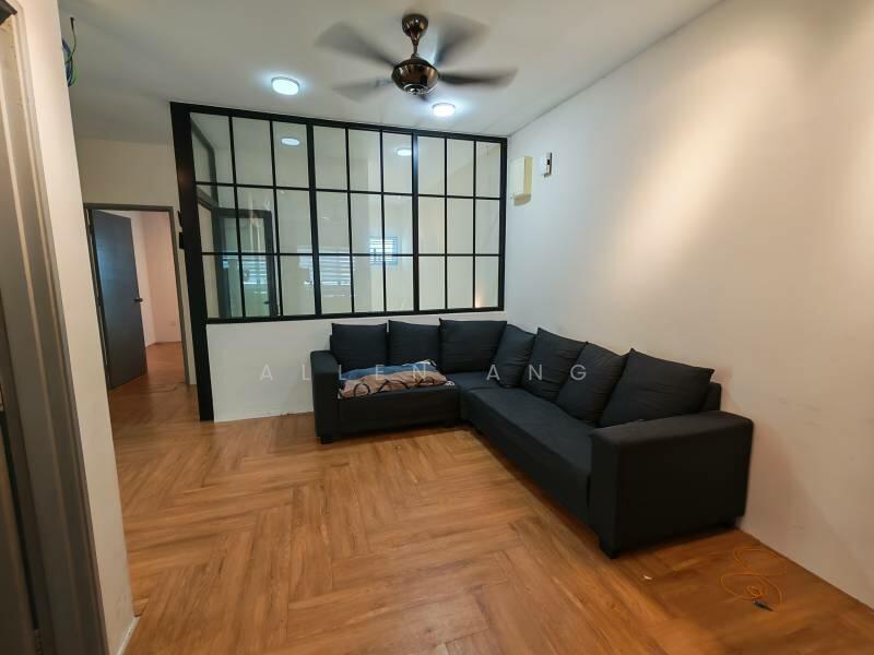 For Sale - Simfoni Perdana & Irama Perdana @ LBS Alam Perdana