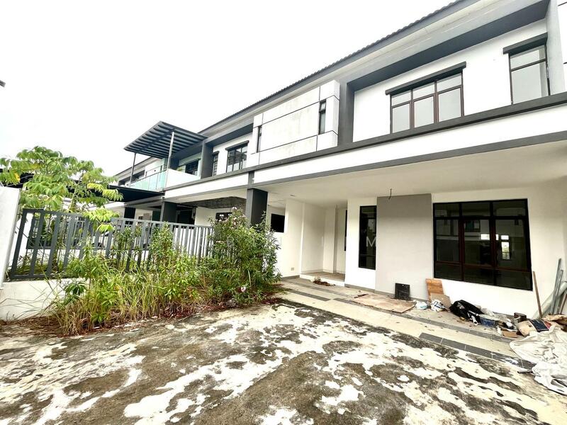 Untuk Dijual - Meridin East Meridins Easts