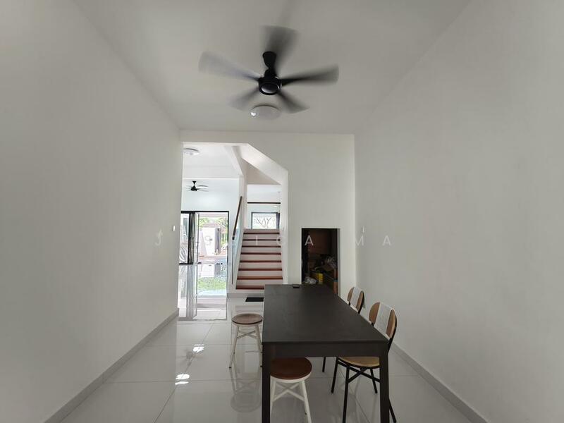 For Rent - Pelangi Indah Pelangi Indah Taman Pelangi Indah Pelangi Indah Taman Pelangi Indah Pelangi Indah