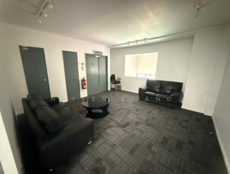 Untuk Dijual - Empire Klang @ Galeri Empire, Taman Eng Ann 5-Storey Shop Office with Private Lift for Sale