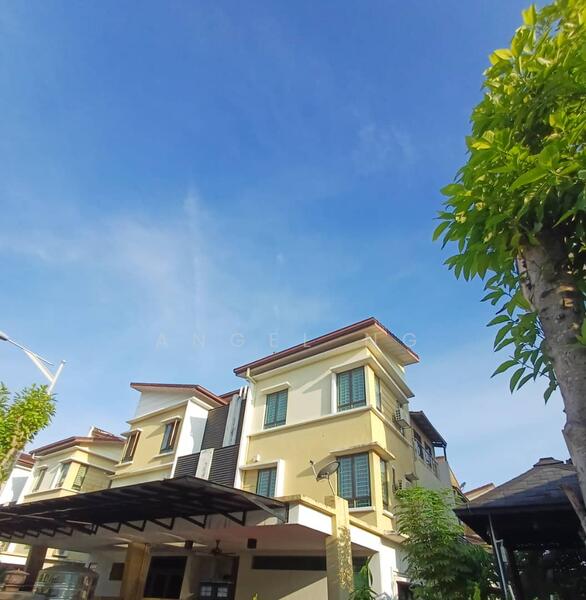 For Sale - Taman Tropika 2