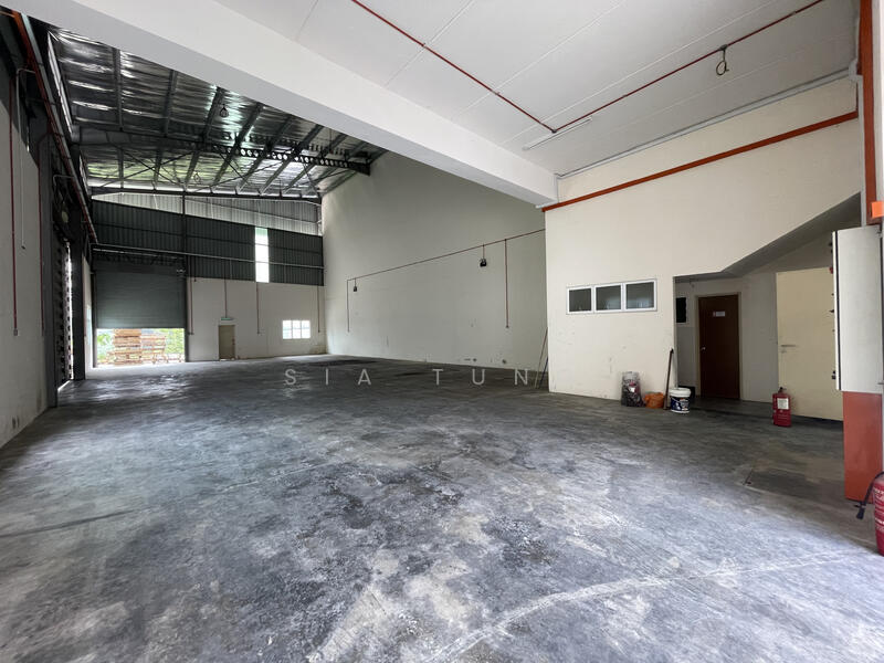 Untuk Disewa - Hi-Tech 7