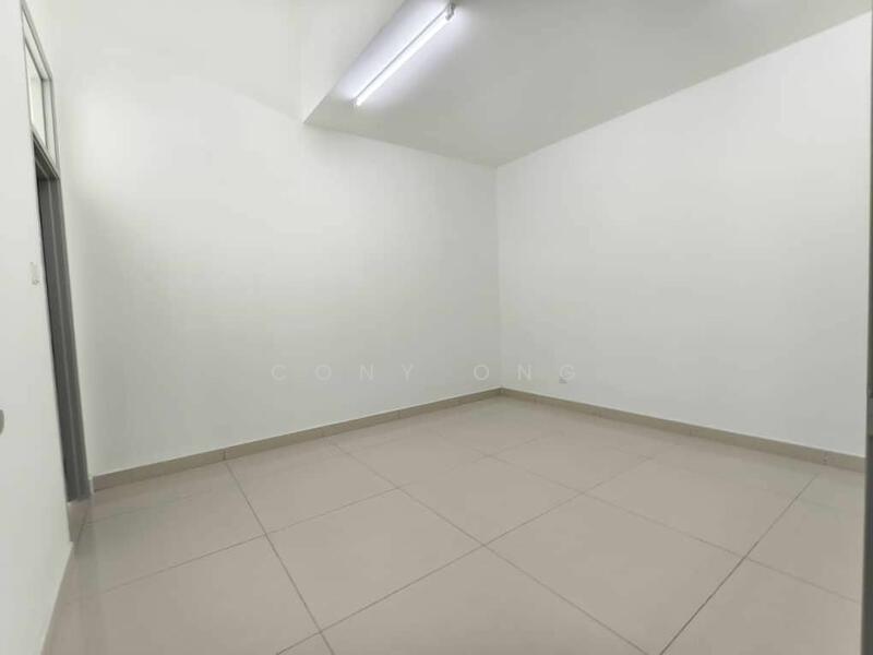 Untuk Dijual - Mutiara Rini,Mutiara Bestari 3,Jalan Mutiara Bestari,3 storey cluster house