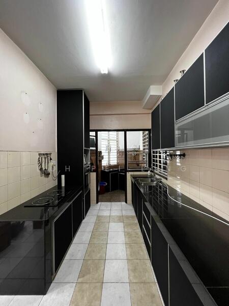 For Rent - Menara Menjalara