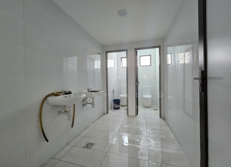Detached Factory for Rent in Port Klang (Pelabuhan Klang) (Selangor) - Fanny Wong - Bathroom - PropertyGuru.com.my