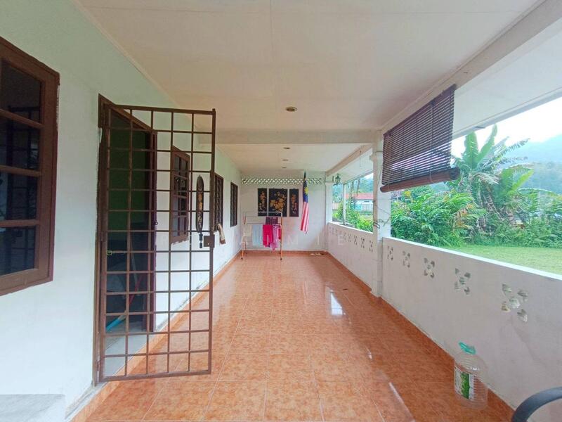 Untuk Dijual - [4 ekar] Tanah Sg Lui Batu 25 Hulu langat