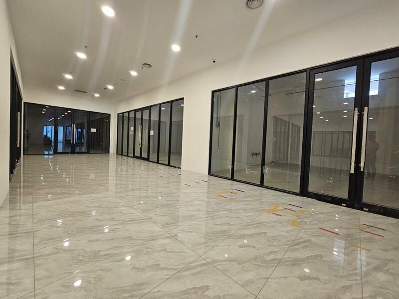 For Rent - Space Carton King Street Mall ( Brand New / Original ) Commercial Lot