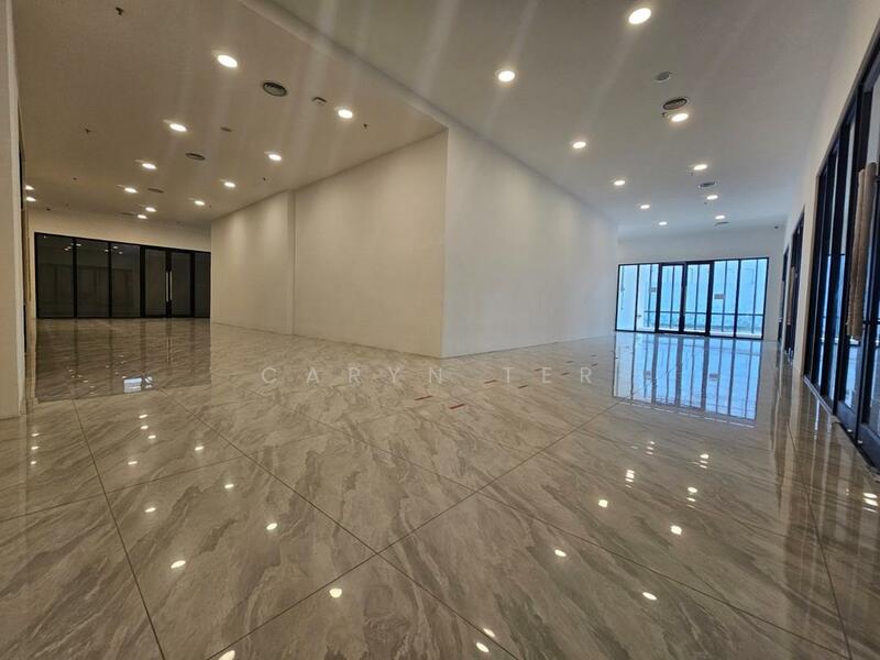 For Rent - Space Carton King Street Mall ( Brand New / Original ) Commercial Lot