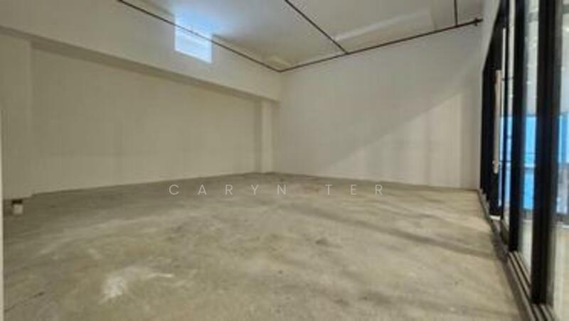 For Rent - Space Carton King Street Mall ( Brand New / Original ) Commercial Lot