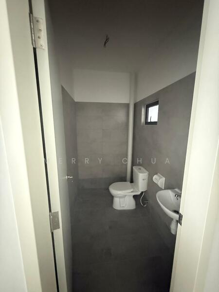 For Rent - Taman Pelangi Avenue Shop Lot