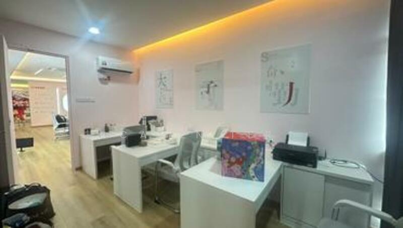 Untuk Dijual - The Lakefront @ SouthKey - Shop Offices