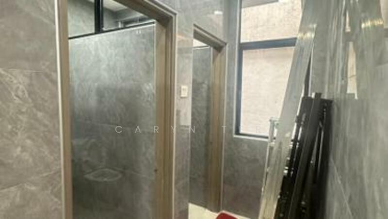 Untuk Dijual - The Lakefront @ SouthKey - Shop Offices