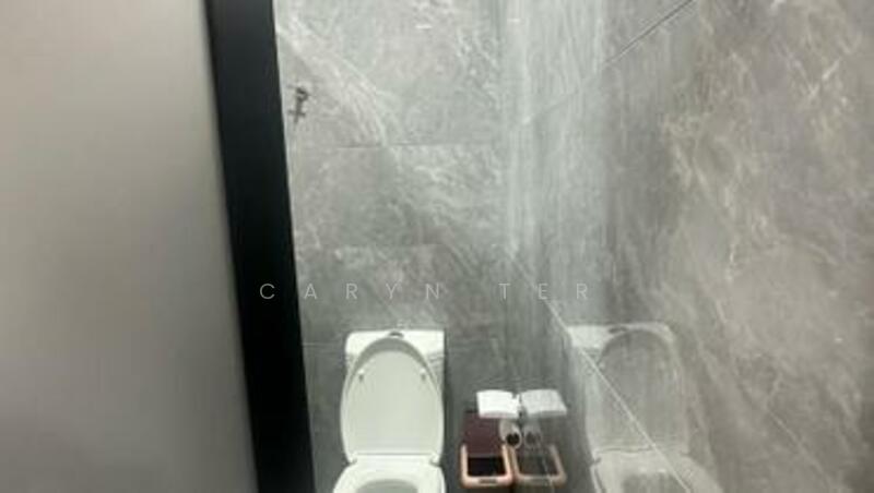 Untuk Dijual - The Lakefront @ SouthKey - Shop Offices