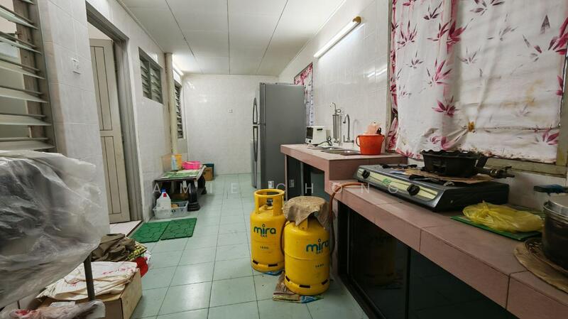 For Sale - Taman Cempaka Double Storey Corner House Very spacious Compound For Sale