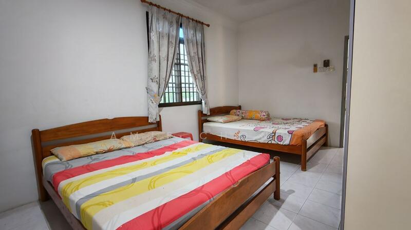 For Sale - Taman Cempaka Double Storey Corner House Very spacious Compound For Sale