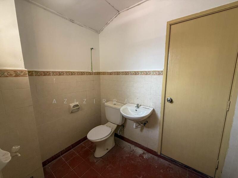 For Sale - Newly Refurbish 2 Storey Terrace Taman Desaria