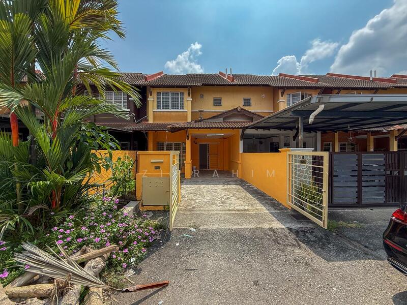 For Sale - Newly Refurbish 2 Storey Terrace Taman Desaria