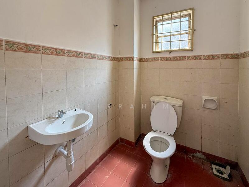 For Sale - Newly Refurbish 2 Storey Terrace Taman Desaria