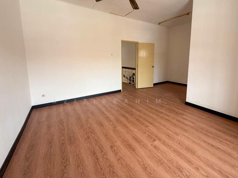 For Sale - Newly Refurbish 2 Storey Terrace Taman Desaria