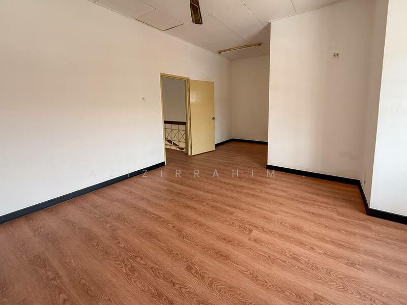 For Sale - Newly Refurbish 2 Storey Terrace Taman Desaria