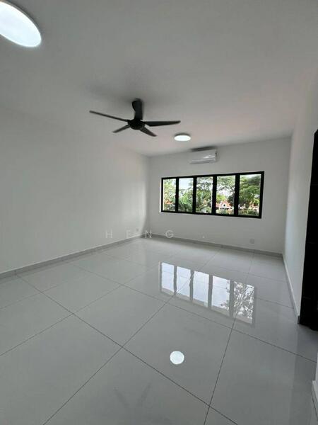 Untuk Disewa - Pelangi Indah Pelangi Indah Pelangis Indahs