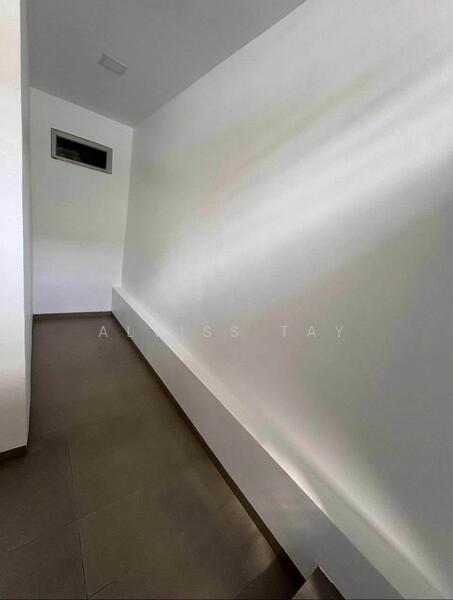 For Rent - Taman Molek Tamans Moleks