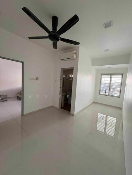 For Rent - Taman Molek Tamans Moleks