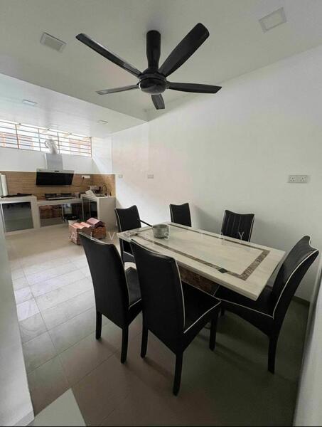 For Rent - Taman Molek Tamans Moleks