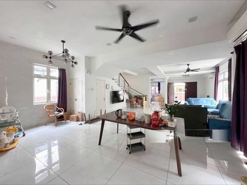 For Sale - Casa idaman