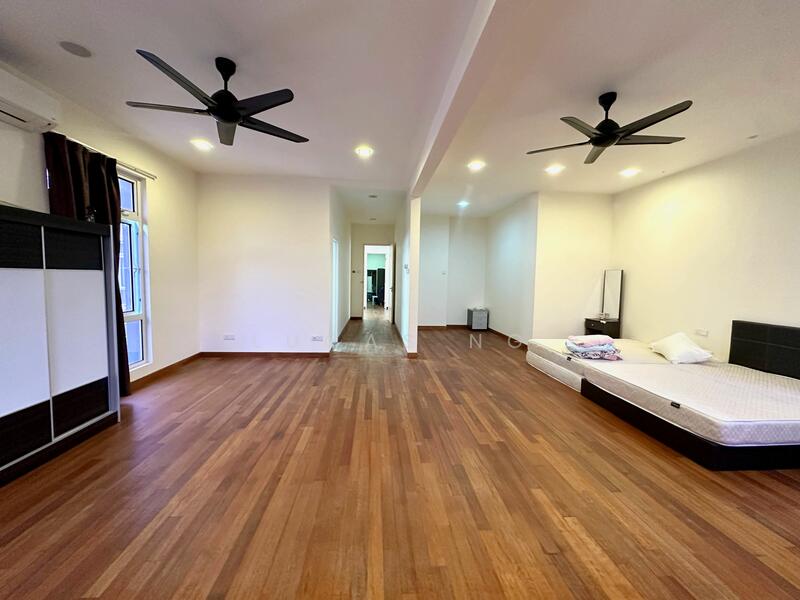 For Sale - Casa idaman