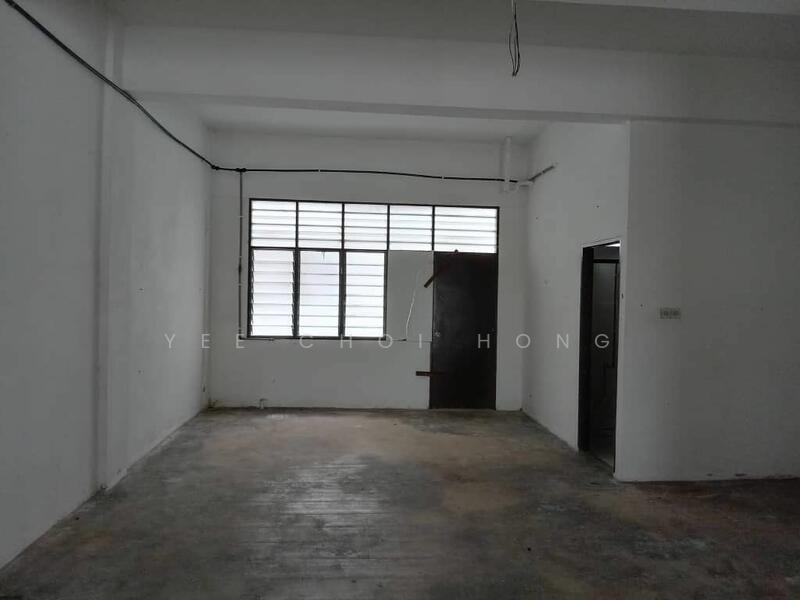 Untuk Disewa - Ground & First Floor Shoplot @ Taman Usahaniaga for Rent