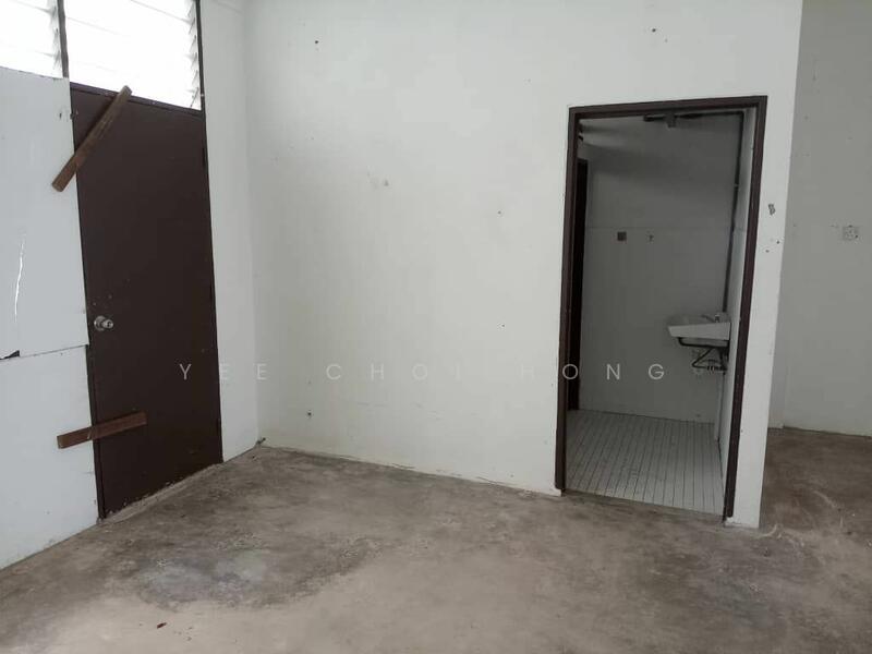 Untuk Disewa - Ground & First Floor Shoplot @ Taman Usahaniaga for Rent