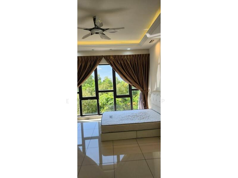 For Rent - Townhouse at 16 Sierra