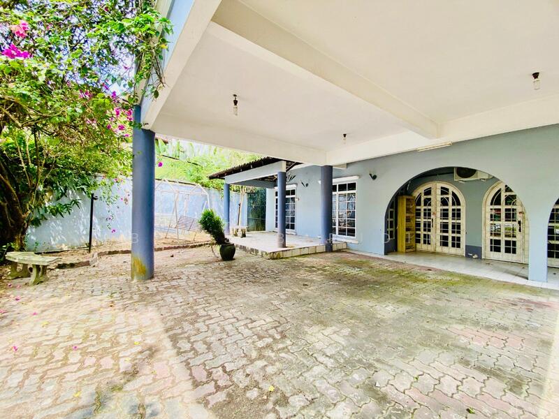 For Sale - Renovated 2 Storey Corner Bungalow with Pool @ Taman Melawati, KL