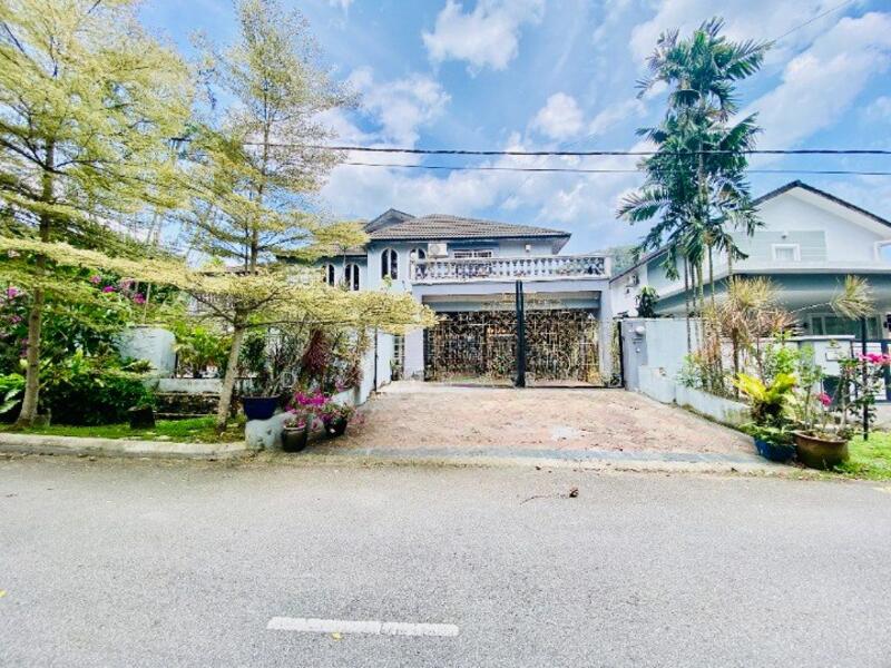 For Sale - Renovated 2 Storey Corner Bungalow with Pool @ Taman Melawati, KL