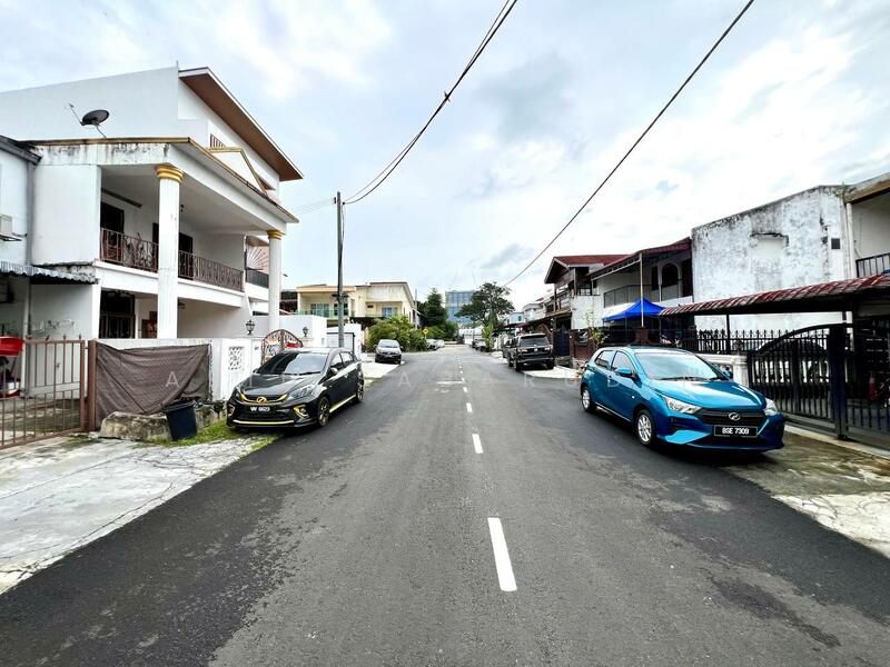 Untuk Dijual - Kitchen Extended 2 Storey Terrrace @ Taman Selayang Utama, Batu Caves