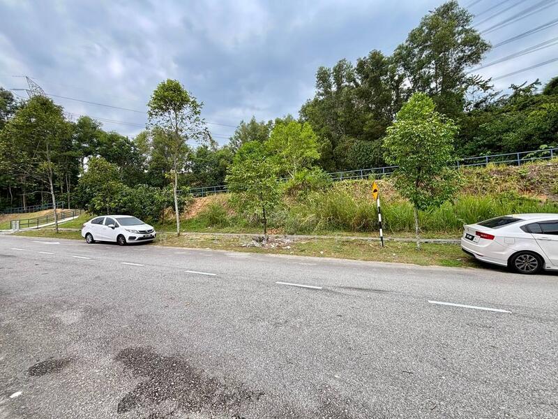 Untuk Dijual - [Freehold & 4 Room] 2 Storey House at Taman Salak Perdana Sepang